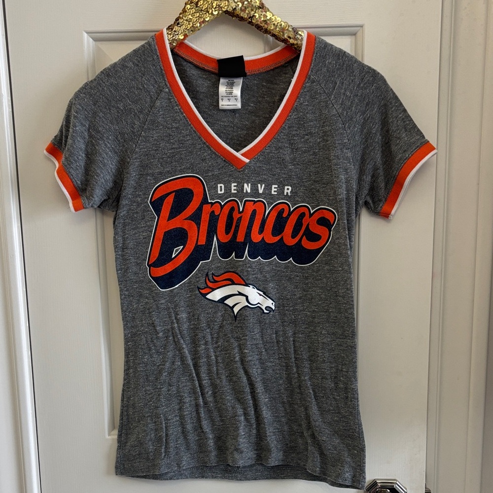 Denver Broncos Women V Neck T Shirt